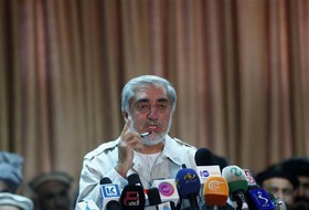 عبدالله: تا اصلاح کامل نظام و نهادهای انتخاباتی افغانستان قانع نمی‌شویم