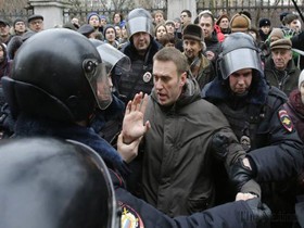 بازداشت یکی از رهبران مخالفان پوتین در مسکو