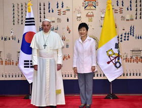 پاپ فرانسیس: مذاکره باعث برقراری صلح در شبه‌جزیره کره‌ می‌شود