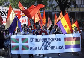 تظاهرات هزارن نفری جمهوری خواهان در اسپانیا