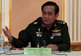 رئیس ارتش تایلند شایعه همدستی با مخالفان را رد کرد