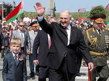 "لوکاشنکو" سیاستمدار برگزیده 2014 از سوی ودوموستی
