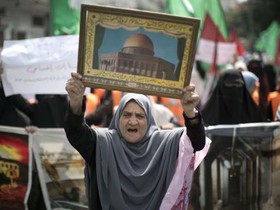 تظاهرات صدها فلسطینی در اعتراض به تجاوزات رژیم صهیونیستی به مسجدالاقصی