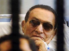 حسنی مبارک در انتظار حکم دادگاه