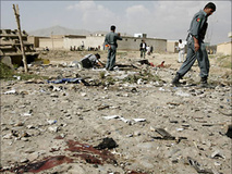 انفجار خودروی بمب‌گذاری شده در افغانستان 5 کشته و زخمی بر جای گذاشت