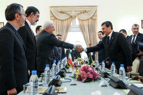 تاکید وزیران خارجه ایران و ترکمنستان بر توسعه روابط در زمینه حمل و نقل و انرژی