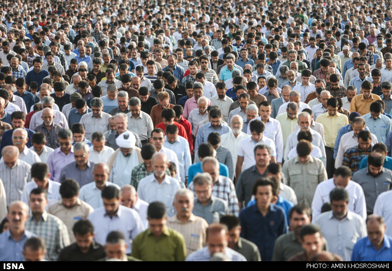 حاشیه‌نگار خبرنگار ایسنا از اقامه نماز روز عید سعیدفطر در تهران