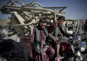 آمریکا به دنبال خریدار برای تسلیحات مستعمل خود در افغانستان