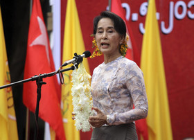 آنگ سان سوچی در آستانه قدرت‌گیری پس از انتخابات در میانمار