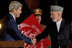 کری: رئیس‌جمهور آتی افغانستان توافق امنیتی دو جانبه را امضا می‌کند