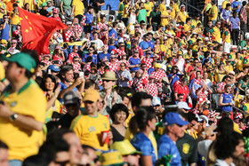 جشن و پایکوبی مردم برزیل پس از پیروزی بر کرواسی