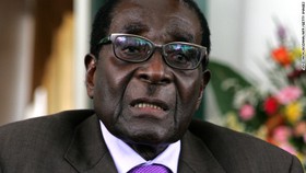 واکنش رابرت موگابه به شکار شیر مشهور زیمبابوه