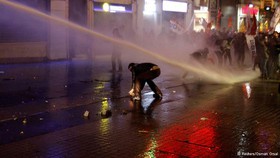 اعتراض‌ها به محدودیت‌ اینترنتی در ترکیه به خشونت کشیده شد / اردوغان: سانسور اینترنت نداریم