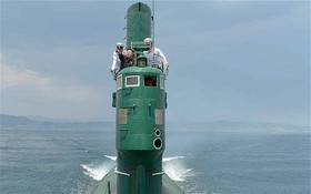 کاپیتانی رهبر کره شمالی در زیردریایی‌های پنجاه سال پیش