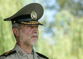 فرمانده کل ارتش: آماده دفاع مشروع در برابر شرارت‌های استکبار هستیم