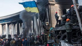 احتمال اعلام حالت فوق‌العاده در کی‌یف/وزارت دادگستری اوکراین در تصرف معترضان