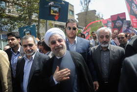 حضور رییس‌جمهور در راهپیمایی 22 بهمن
