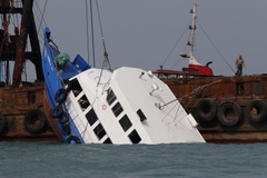 hong-kong-ferry-collision.jpeg-460x3071.jpg