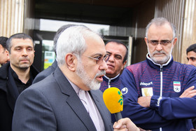 پیام ظریف برای ملی‌پوشان ایران: غوغا کردید دم‌تان گرم!