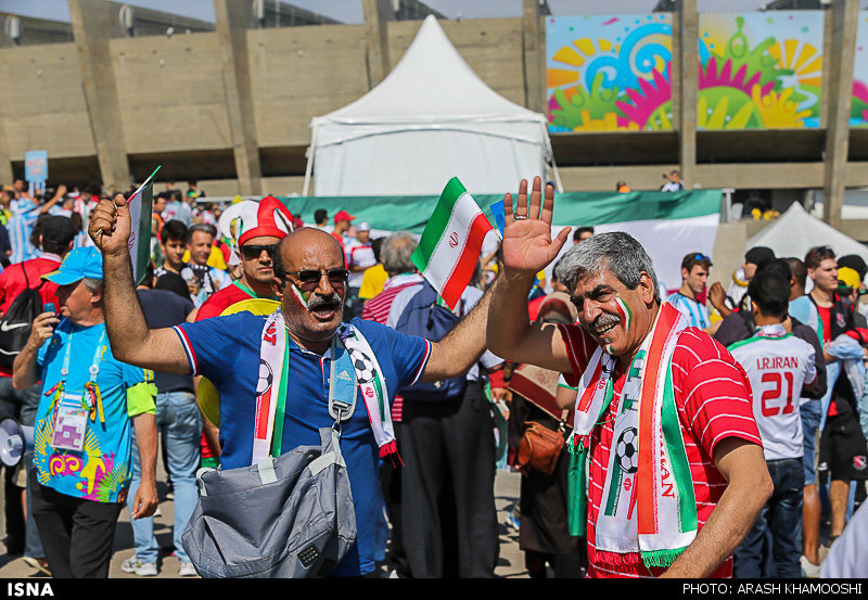حاشیه دیدار تیم‌های فوتبال ایران و آرژانتین