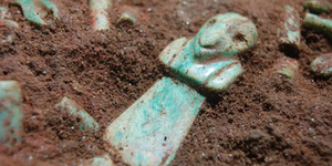 mayan-tomb.jpg