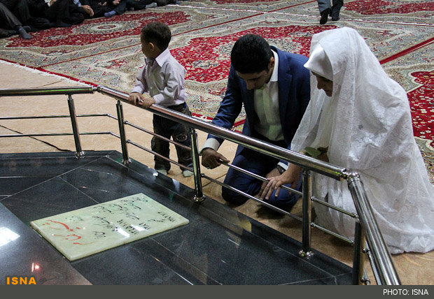 جشن عقد در مزار پنج شهید گمنام, آمل, حجاب در مراسم عروسی, عروس با حجاب و محجبه, دختر محجبه و با حجاب