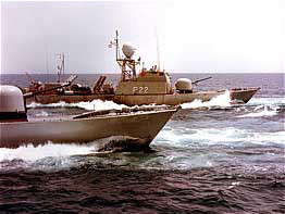 سی و دومین ناوگروه نیروی دریایی ارتش رهسپار خلیج عدن شد