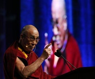 دالایی لاما: اسلام دین صلح است/ با داعش هم باید گفت‌وگو کرد