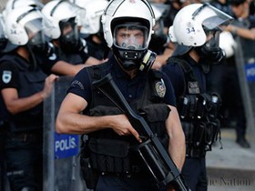 صدها تن دیگر از ماموران پلیس ترکیه اخراج شدند