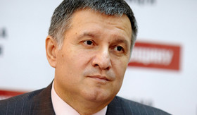 وزیر کشور اوکراین: ظرف 48 ساعت اوضاع را آرام می‌کنیم