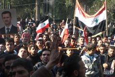 تظاهرات هزاران سوری در حمایت از ارتش سوریه