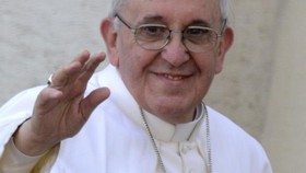 پاپ پیش از مراسم کریسمس با پناهندگان عراقی صحبت کرد