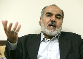 حسینی‌ تاش: پذیرش بیش از 10 سال زمان توافق جامع، قول سرخرمن و خود گول زدن است