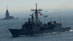 us-warship-troops-europe.si.jpg