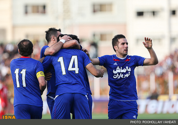 داماش، استقلال تهران را به یک قدمی قهرمانی رساند 