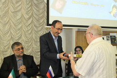 نشان ادبی لرمانتوف به علی‌اصغر محمدخانی اعطا شد