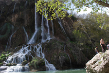 کشف دو آبشار زیبا و بزرگ در لرستان