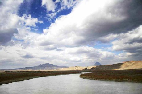 ارس قطب بزرگ تجارت و صنعت ایران می‌شود