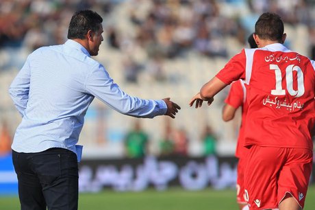 کلانی: دست‌هایی در کارند که پرسپولیس سرپا نماند