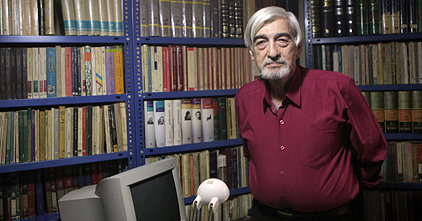 تقدیر از پرویز خرسند در جشن سروش