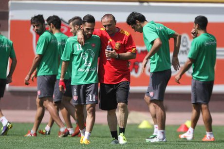 حضور مهاجم صربستانی در تمرین پرسپولیس