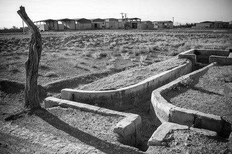 گلوی خاک در ایران خشک شده است