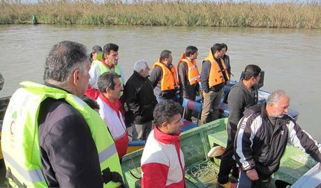 نیروی دریایی به دنبال یافتن جسد دختر قایقران