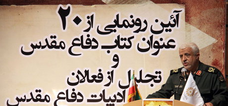 سردار گلعلی بابایی:وقایع جنگ را درست بیان کنید