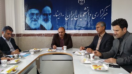 ‌با آب دست به عصا برخورد کنیم