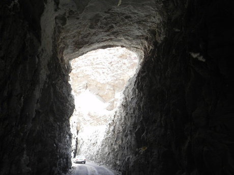 کاهش آثار سوء زیست محیطی در معادن نمک گرمسار‌