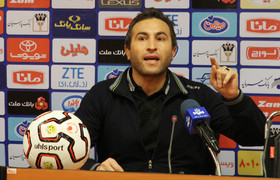 سرمربی ملوان برکنار شد