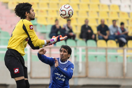 جدال مربیان سرخ‌آبی در آغاز هفته چهارم لیگ برتر فوتبال