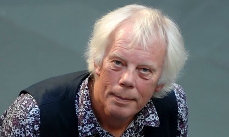 نویسنده برنده مدال «کارنگی» درگذشت