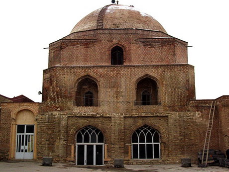 مسجد جامع ارومیه، مسجدی سلجوقی با محراب ایلخانی